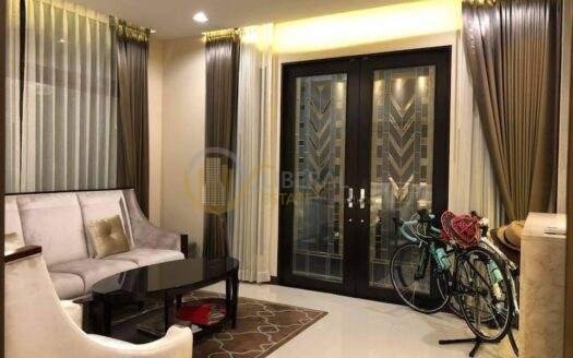 LTH5877 – House FOR SALE in Latkrabang 5 beds 4 baths size 425 Sq.M. Nearby ARL Latkrabang station ONLY 25 MB