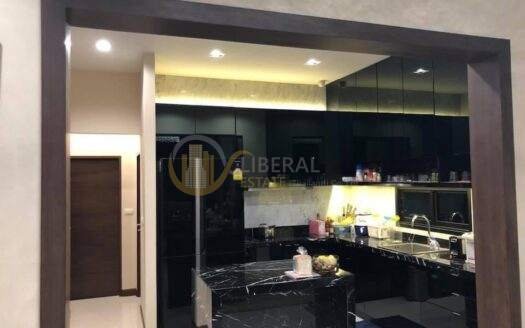 LTH5877 – House FOR SALE in Latkrabang 5 beds 4 baths size 425 Sq.M. Nearby ARL Latkrabang station ONLY 25 MB
