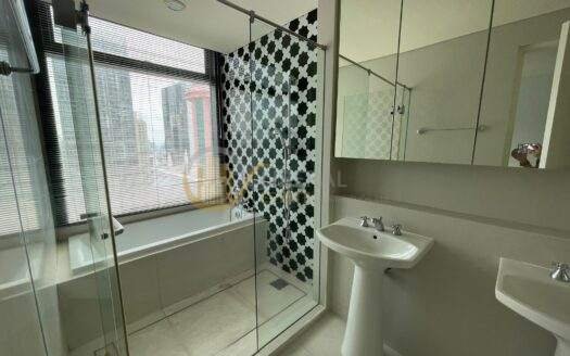 LTH5904 – Aguston Sukhumvit 22 FOR RENT 3 beds 3 baths size 155 Sq.M. nearby BTS Phrom Phong Station ONLY 75k/Month