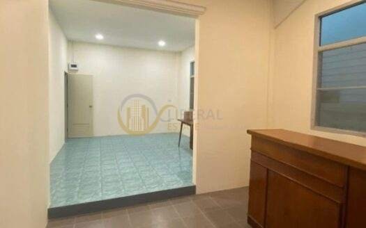 LTH6096 – Single House FOR SALE in Phrom Phong 10 beds 6 baths size 54 Sq.W. Nearby BTS Phrom Phong station ONLY 38 MB