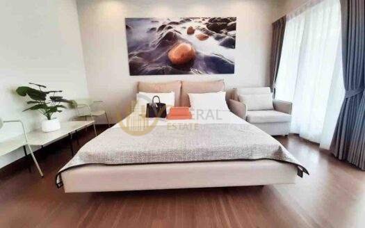 LTH6026 – House FOR RENT in Pattanakarn 6 beds 5 baths size 375 Sq.M. Nearby ARL Huamark station ONLY 300k/Month