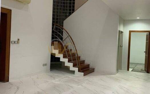 LTH6293 – Newly Renovated House FOR RENT 4 bedrooms 6 bathrooms size 400 Sq.M. near BTS Phrakhanong station ONLY 280k/ Month