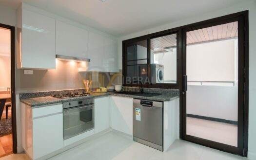 LTH6458 – Apartment for rent in Asoke 3 beds 3 baths Size 260 Sq.M. Near BTS Asoke station ONLY 130k/month