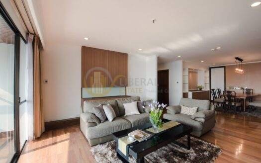 LTH6457 – Apartment for rent in Asoke 3 beds 3 baths Size 220 Sq.M. Near BTS Asoke station ONLY 110k/month