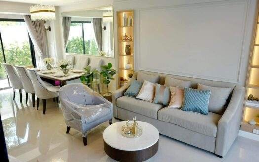 LTH6550 – Townhome in Bearing area FOR RENT 3 beds 3 baths size 29 sq. wah.Near BTS Bearing station ONLY 45k/month