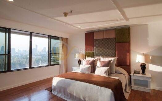 LTH6454 – Apartment for rent in Asoke 2 beds 2 baths Size 158 Sq.M. Near BTS Asoke station ONLY 100k/month