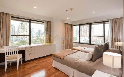 LTH6458 – Apartment for rent in Asoke 3 beds 3 baths Size 260 Sq.M. Near BTS Asoke station ONLY 130k/month