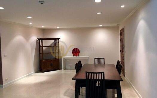 LTH6600 – Empire House FOR SALE 3 beds 3 baths Size 198 Sq.M.Near BTS Ekkamai stations ONLY 18.5 MB