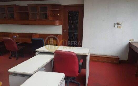 LTH6414–Modern Town Office FOR SALE in Watthana Size 98 Sq.M. 1.3 k.m. Near BTS Ekkamai ONLY 14 MB