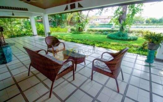 LTHC6532 – House FOR RENT in Bang Na 3 beds 4 baths 750 sq.M.Near BTS Bang Na station ONLY 150k/month