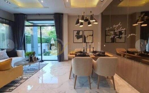 LTHC6720 – House FOR SALE in Bangna 3 beds 3 baths 211 sq.M.Near Bearing station ONLY 16.9 MB