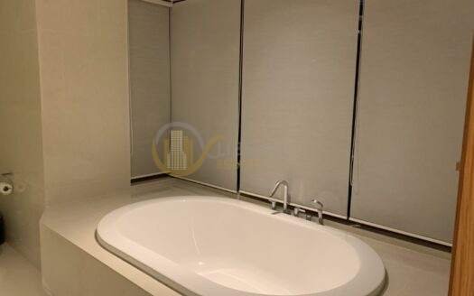 LTH6821 – The Emporio Place FOR SALE 3 beds 4 baths Size 161.87 Sq.M.Near BTS Phrom Phong stations ONLY 28.4 MB