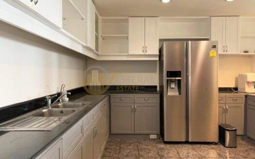 LTHC6703 – Taiping Tower FOR RENT 4 beds 3 baths Size 250 Sq.M.Near BTS Ekkamai stations ONLY 80k/month