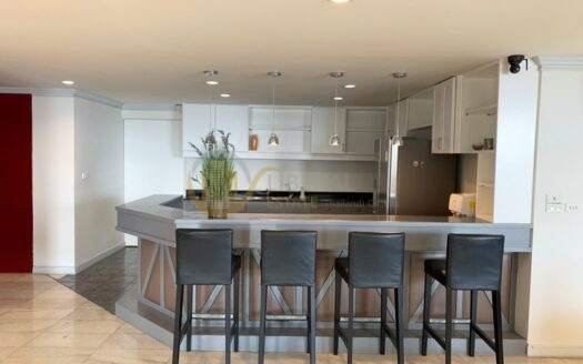 LTHC6703 – Taiping Tower FOR RENT 4 beds 3 baths Size 250 Sq.M.Near BTS Ekkamai stations ONLY 80k/month