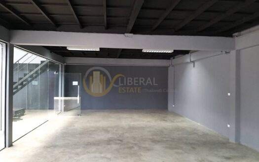 LTH6851 – Commercial for rent in Pattanakarn Size 575 Sq.M.Near ARL Ramkhamhaeng Station ONLY 100k/month