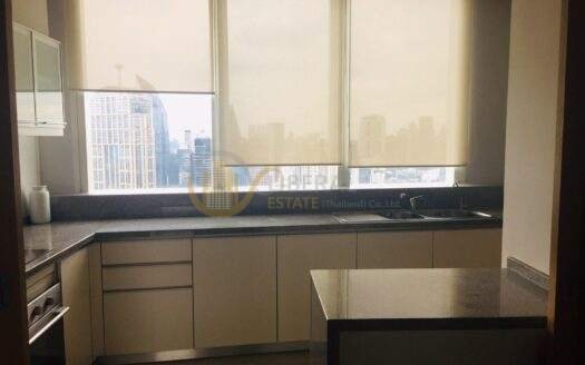 LTH6730 – millennium condominium FOR RENT 3 beds 3 baths Size 146 Sq.M.Near BTS Asok stations ONLY 90k/month