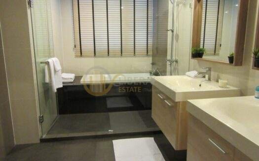 LTH7044RE – The Capital Ekamai Thonglor FOR SALE 4 beds 4 baths Size 194 Sq.M.Near BTS Ekkamai stations ONLY 30 MB