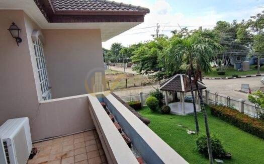 LTHC6998 – House FOR RENT in Bearing 3 beds 4 baths 162 sq.Wah. Near BTS Bearing station ONLY 65k/month
