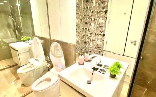 LTHC6980 – 185 Rajadamri FOR SALE 2 beds 2 baths Size 187 Sq.M.Near BTS Ratchadamri stations ONLY 115 MB