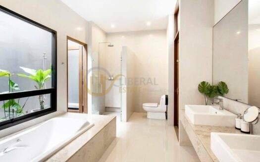 LTHC7113 – Pool Villa in Thonglor FOR RENT 4 beds 5 baths Size 400 Sq.M. Near BTS Thonglor Station ONLY 210k/month