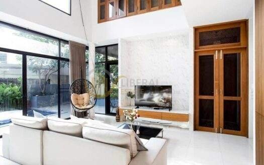 LTHC7113 – Pool Villa in Thonglor FOR RENT 4 beds 5 baths Size 400 Sq.M. Near BTS Thonglor Station ONLY 210k/month