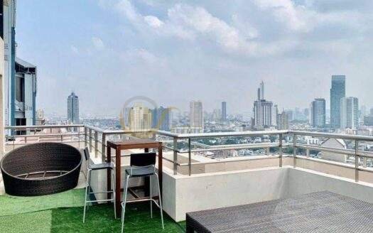 LTH7179 – Penthouse at Watermark Chaophraya River FOR RENT 3 beds 3 baths size 220 Sq.M.Near BTS Surasak station ONLY 95k/month