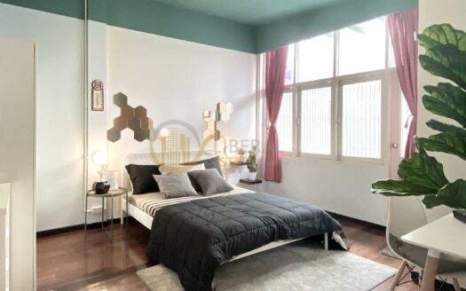 LTH7061 – Vintage Townhouse FOR RENT in Ekkamai 3 beds 2 baths size 165 Sq.M. Nearby BTS Ekkamai station ONLY 65k/Month