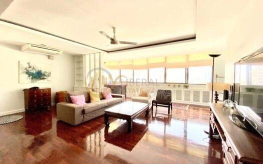 LTHC7356– Sukhumvit Casa FOR RENT 3 beds 3 baths size 210 Sq.M.Near BTS Asok station ONLY 65k/month