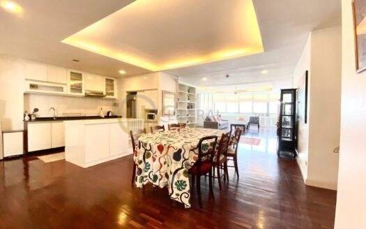 LTHC7356– Sukhumvit Casa FOR RENT 3 beds 3 baths size 210 Sq.M.Near BTS Asok station ONLY 65k/month