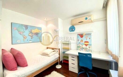 LTHC7356– Sukhumvit Casa FOR RENT 3 beds 3 baths size 210 Sq.M.Near BTS Asok station ONLY 65k/month