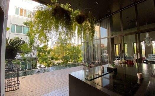 LTHC7403 –Modern Pool Villa FOR SALE 5 beds 6 baths Size 850 Sq.M. Near BTS Ekkamai Station ONLY 125 MB