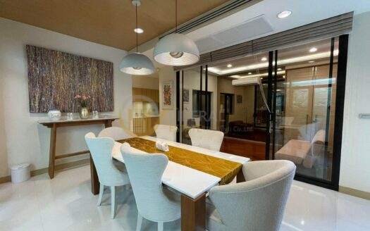 LTHC7209 – Single House FOR SALE in Ekkamai 5 beds 4 baths Size 650 Sq.M.Near BTS Ekkamai station ONLY 110 MB