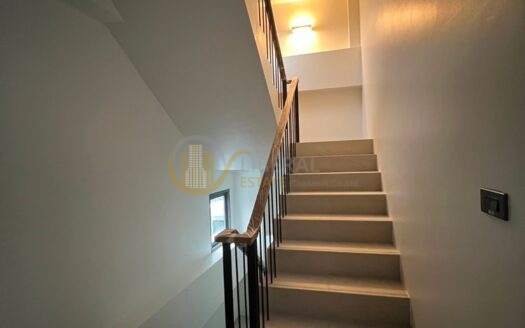 LTHC7232 – Luxury Home Office in Rama9 FOR RENT 2 beds 6 baths Size 560 Sq.M. Near BTS Bearing Station ONLY 160k/month