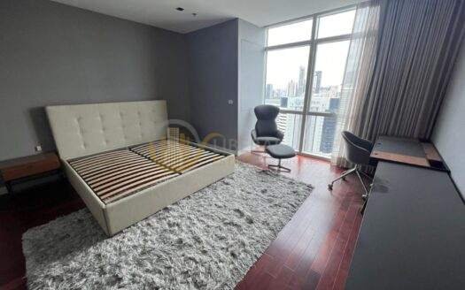 LTHC7238 – Athenee Residence FOR RENT 3 beds 3 baths Size 178 Sq.M. Near BTS Phloen Chit stations ONLY 120k/month