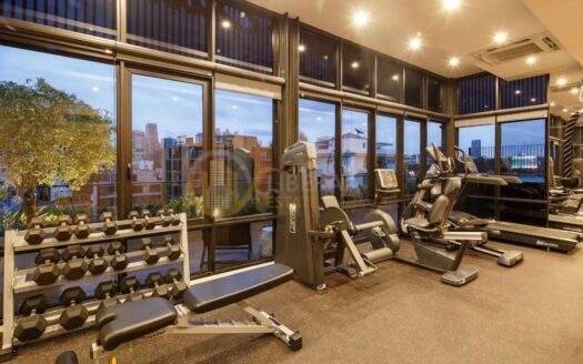 LTH7225 – Apartment FOR Rent 3 beds 3 baths Size 115 Sq.M.Near BTS Phloen Chit station ONLY 100k/month