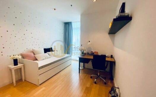 LTHC7242 – Athenee Residence FOR RENT 3 beds 3 baths Size 178 Sq.M. Near BTS Phloen Chit stations ONLY 125k/month