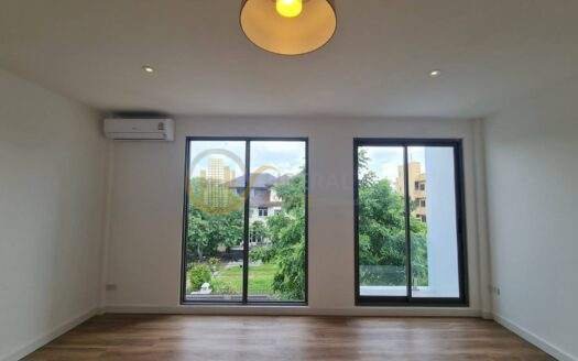 LTH6954 – Luxury and Minimal style Townhouse for Sale, rare and quality 28.1 Sq.Wah 265 Sq.M – 4 beds 5 baths on 25.9MB