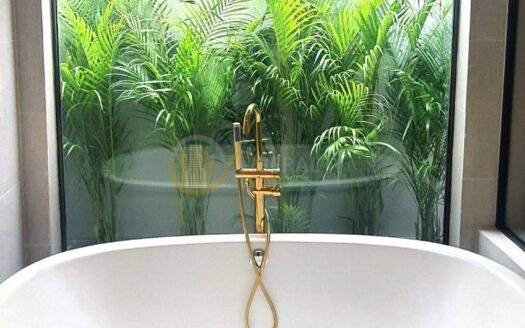 LTHC7204 – Single Home Office in Onnut area FOR SALE 4 beds 2 baths Size 300 Sq.M. Near BTS Onnut Station ONLY 24.9 MB