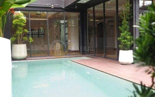 LTHC7204 – Single Home Office in Onnut area FOR SALE 4 beds 2 baths Size 300 Sq.M. Near BTS Onnut Station ONLY 24.9 MB