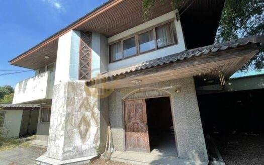 LTHC7205 – Land with detached house FOR SALE 4 beds 5 baths Size 108 Sq.Wah in Phrakanong area (Sukhumvit 71) ONLY 22 MB