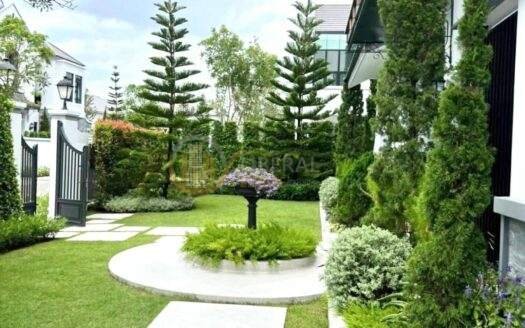 LTHC7245 – House at KRUNGTHEP KREE THA FOR RENT 5 beds 7 baths Size 608 Sq.M. Near ARL Ban Thap Chang Station ONLY 600k/month