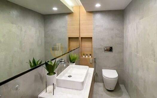 LTH4543 – Newly Renovated Townhouse FOR RENT Thonglor 4 beds 3 baths size 220 Sq.M. Near BTS Thonglor station ONLY 80k/Month