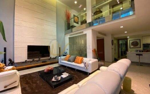 LTHC7678 – Ficus Lane FOR RENT 2+1 bed 4 baths Size 253 Sq.M. Near BTS Phra Khanong station ONLY 150k/month