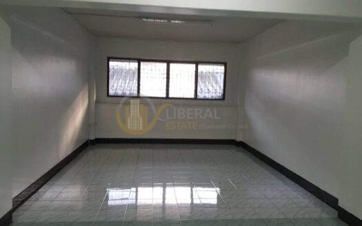 LTHC7811 – Commercial FOR RENT in Bangna Size 128 Sq.M Nearby Bts Udomsuk Station ONLY 40k/Month