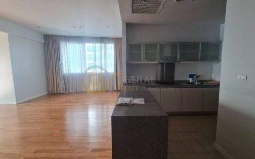 LTH8125 – Millennium ResidenceFOR RENT 3 beds 3 baths size 193 Sq. M. Near BTS Asoke station ONLY 100k/Month