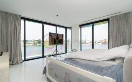 LTHC8674 – Modern Lake House FOR SALE in Muangthong Thani size 951 sq. M Nearby BTS Wat Phra Si Mahathat Station ONLY 109 MB