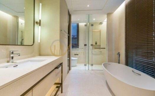 Luxury Condo for Rent Ratchadamri | City Lifestyle Luxury | Near BTS Ratchadamri | 180,000 THB/Month | คอนโดหรูให้เช่า ราชดำริ ไลฟ์สไตล์เมือง หรูหรา ใกล้ BTS ราชดำริ 180,000 บาท/เดือน⸻LTH9142