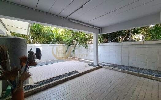 LTH10025 – House in Sukhumvit 71 Suitable For Home Office size 54 sq.w. Near BTS Pra khanong Station PRICE ONLY 17.5 MB