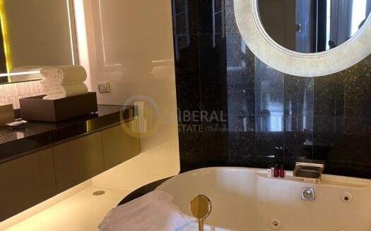 LTH10256 – EMPORIUM SUITES FOR RENT size 550 Sq. m. 4 beds 5 baths Near BTS Phrom Phong Station Start at 415K/Month
