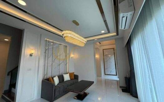 LTH10331-Luxury Detached House FOR RENT in The City Bangnasize 78 Sq.w.4 beds 5 baths Located 1km from Mega Bangna Price ONLY 350K/Month